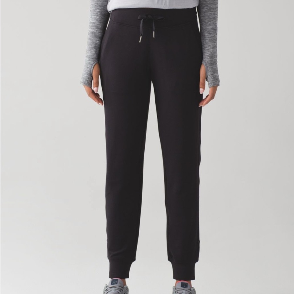Ivivva Ready to Rulu pants -the retired youth line of Lululemon
